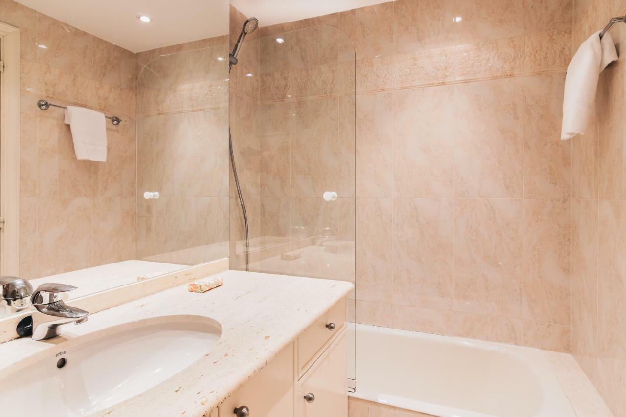 Sani Apartment By People Rentals Bilbao Exteriör bild